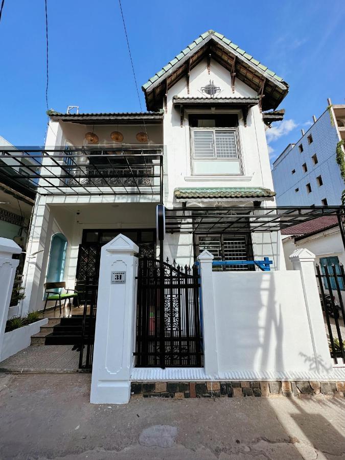 Under The Sun Homestay Hue Exterior foto